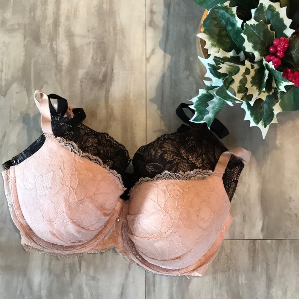 Victoria’s Secret lace bras! 2 for 1!